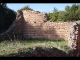 05050 ostia - regio i - insula xix - horrea dei mensores (i,xix,4) - westseite - letzter raum auf der westseite ders korridors - nordwand - 01-2024.jpg